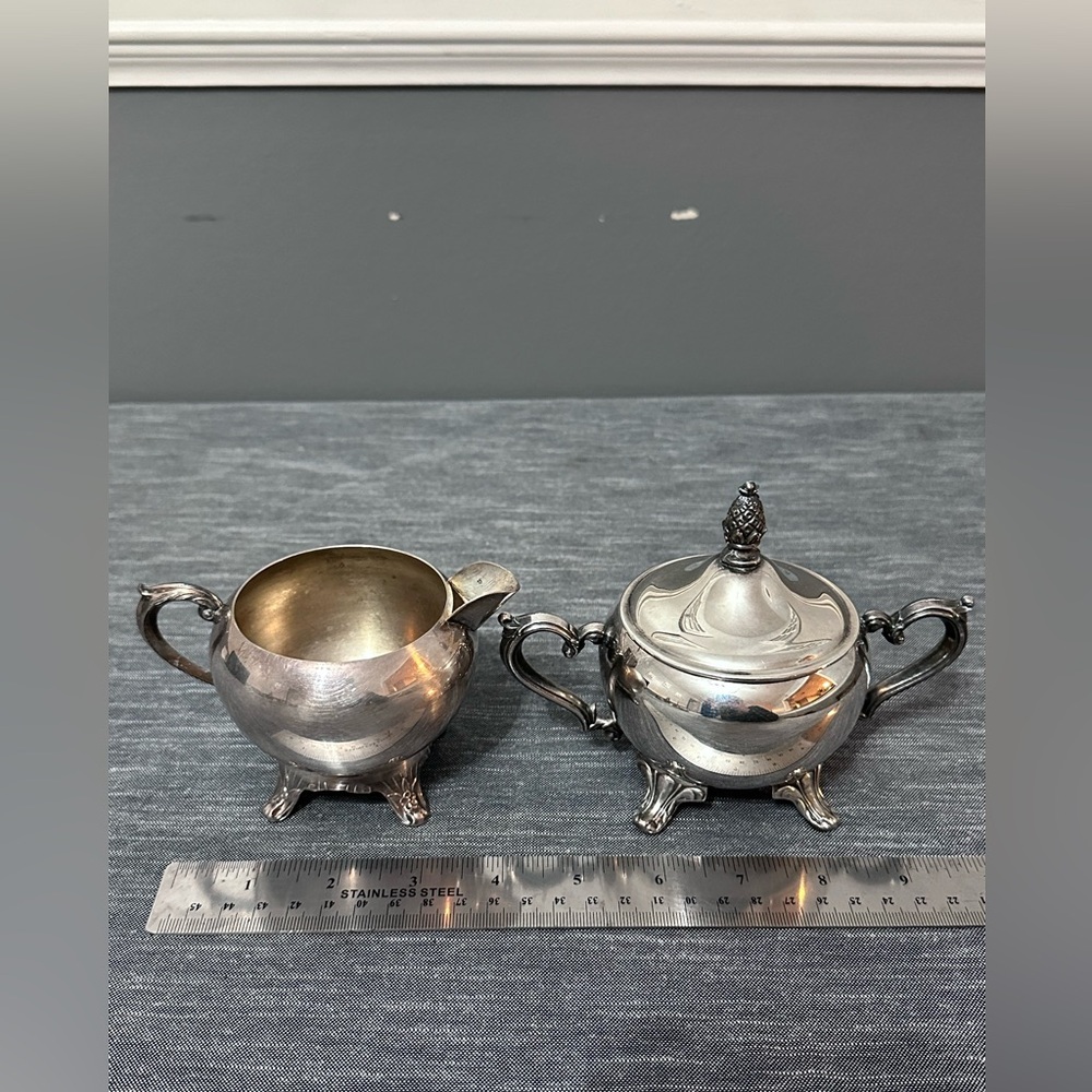 Vintage Rogers Silver Plate Sugar Bowl & Creamer Set